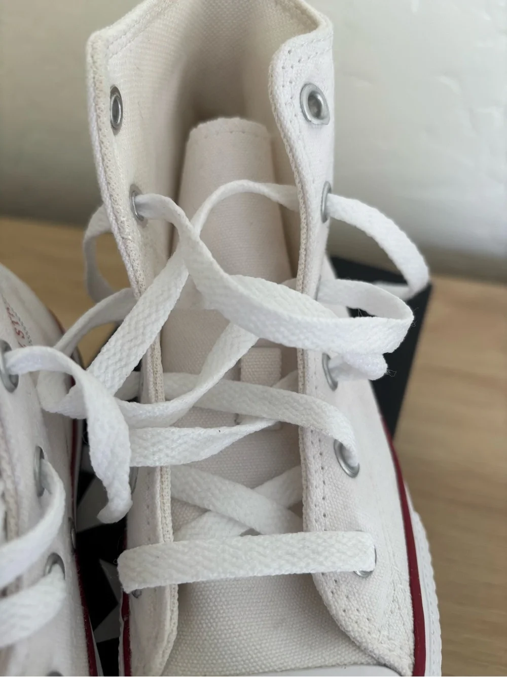 Converse Chuck Taylor All Star High Top Kids Youth Size 12 White Canvas Sneakers